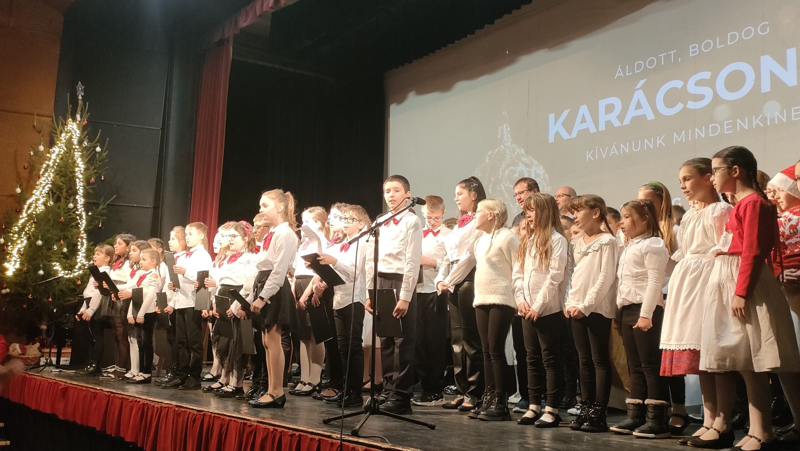 Karácsonyi előadásunk